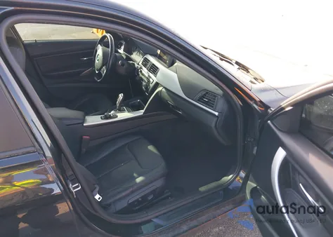 2013 BMW 328I z USA, uszkodzony, nr VIN WBA3A5C52DF355525